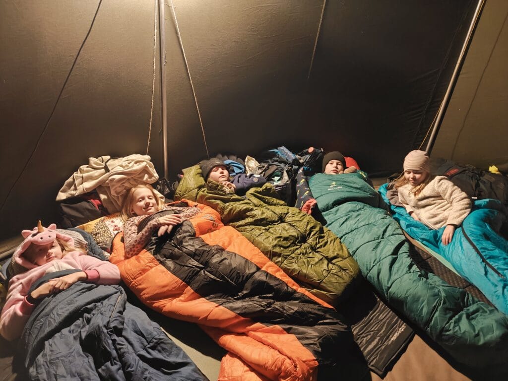 Ilmoittautuminen kaudelle 2025S-2026K - Lue lisää